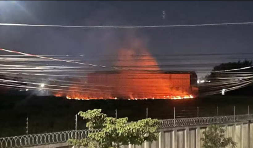 Incêndio atinge 2 mil m² de vegetação em Taubaté