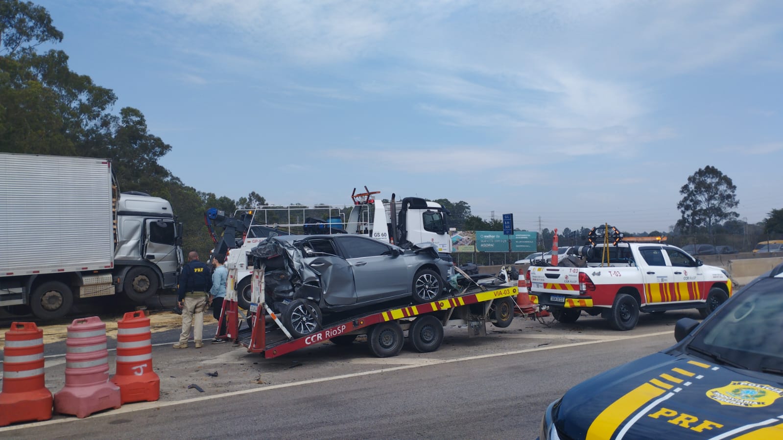 engavetamento no km 144 envolveu seis veículos deixar três pessoas feridas