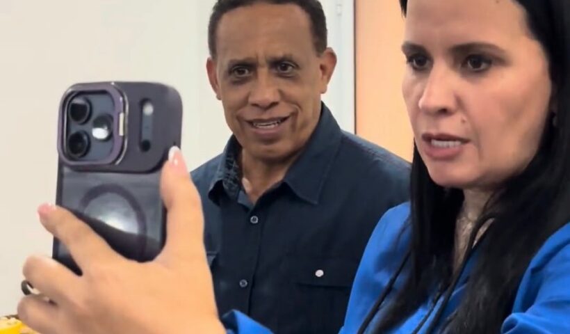 Em videochamada, governador Tarcísio confirma obras na SP-050 a deputada Letícia