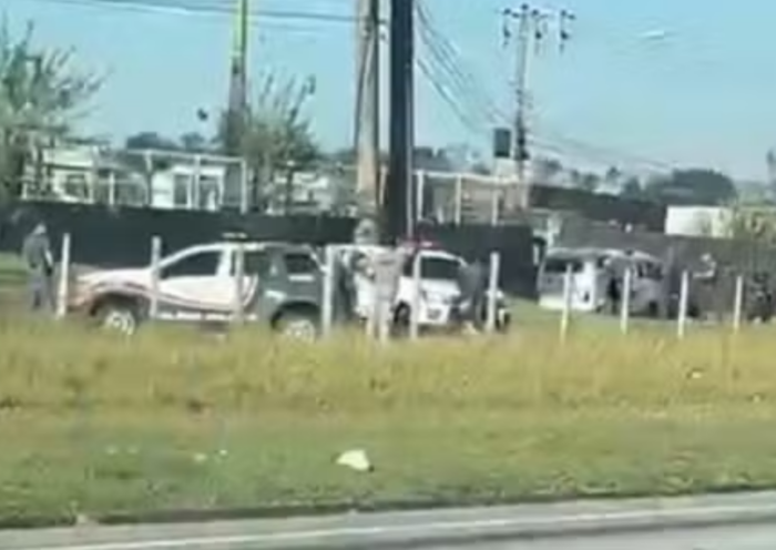 Militar da FAB, de 20 anos, é baleado durante tentativa de assalto na Zona Leste de São José dos Campos. Polícia Civil investiga o caso.