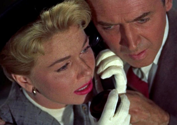 Cine Santana exibe mostra gratuita com três clássicos de Alfred Hitchcock em São José dos Campos durante o mês de agosto.