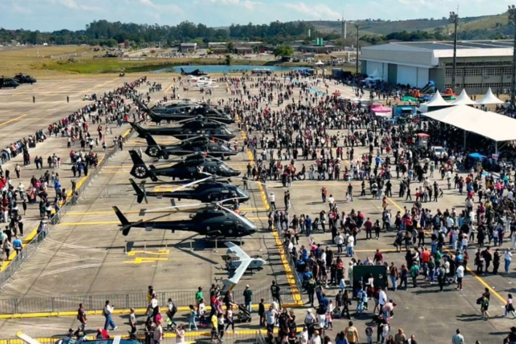 Comando de Aviação do Exército libera ingressos gratuitos para o Sábado Aéreo 2026, em Taubaté. Evento acontece no dia 29 de agosto.