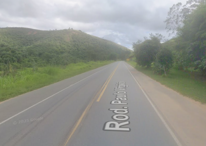 Acidente entre dois veículos deixa um morto e oito feridos na Rodovia Paulo Virgílio, em Guaratinguetá, na noite desta sexta-feira (7).