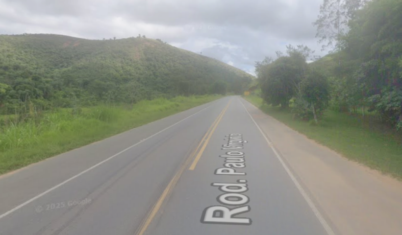 Acidente entre dois veículos deixa um morto e oito feridos na Rodovia Paulo Virgílio, em Guaratinguetá, na noite desta sexta-feira (7).