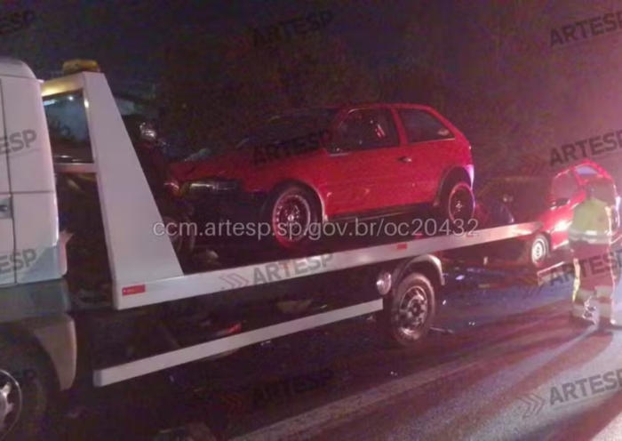 Homem morre após ser atropelado por uma carreta na Rodovia Carvalho Pinto, em Caçapava, na noite desta sexta-feira (7).