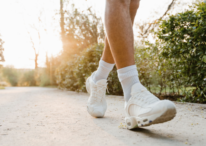 Jacareí oferece aulas gratuitas de caminhada e alongamento no Parque Linear Santa Marina. Inscrições acontecem no local.