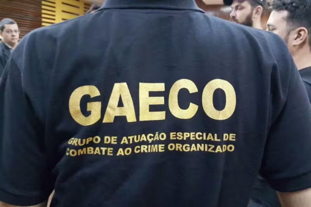Gaeco, Polícia Civil e PM realizam a Operação Strozzino contra grupo suspeito de agiotagem e lavagem de dinheiro em São José dos Campos.