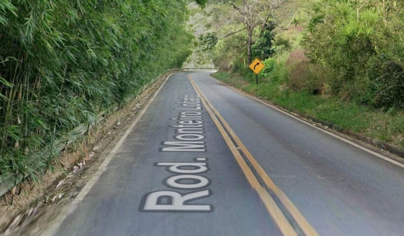 Acidente na SP-050 deixa mulher de 47 anos ferida; helicóptero Águia é acionado