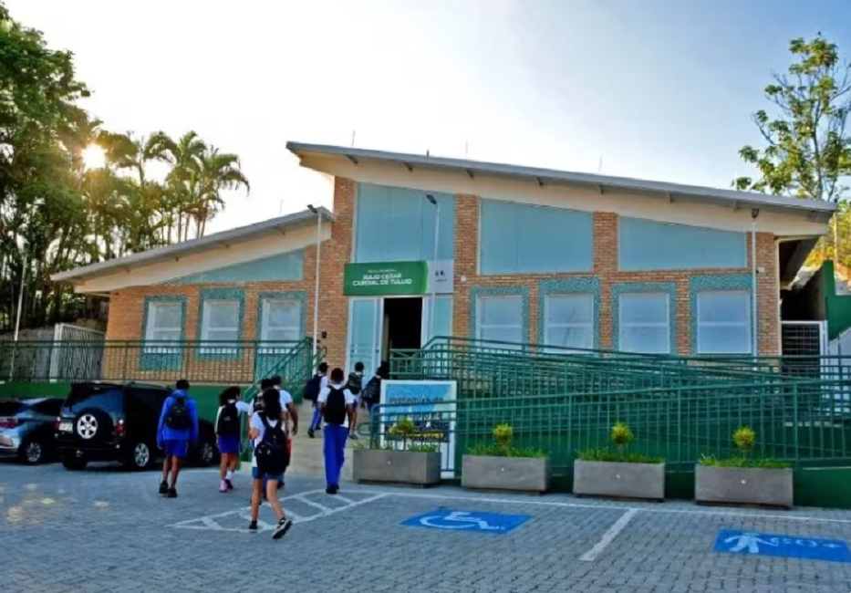 Ilhabela abre inscrições para intenção de matrícula nas Escolas Cívico-Municipais para 2027