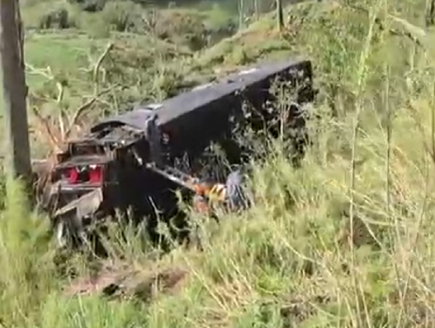 Sobe para 6 o número de mortos em acidente com ônibus fretado para Aparecida