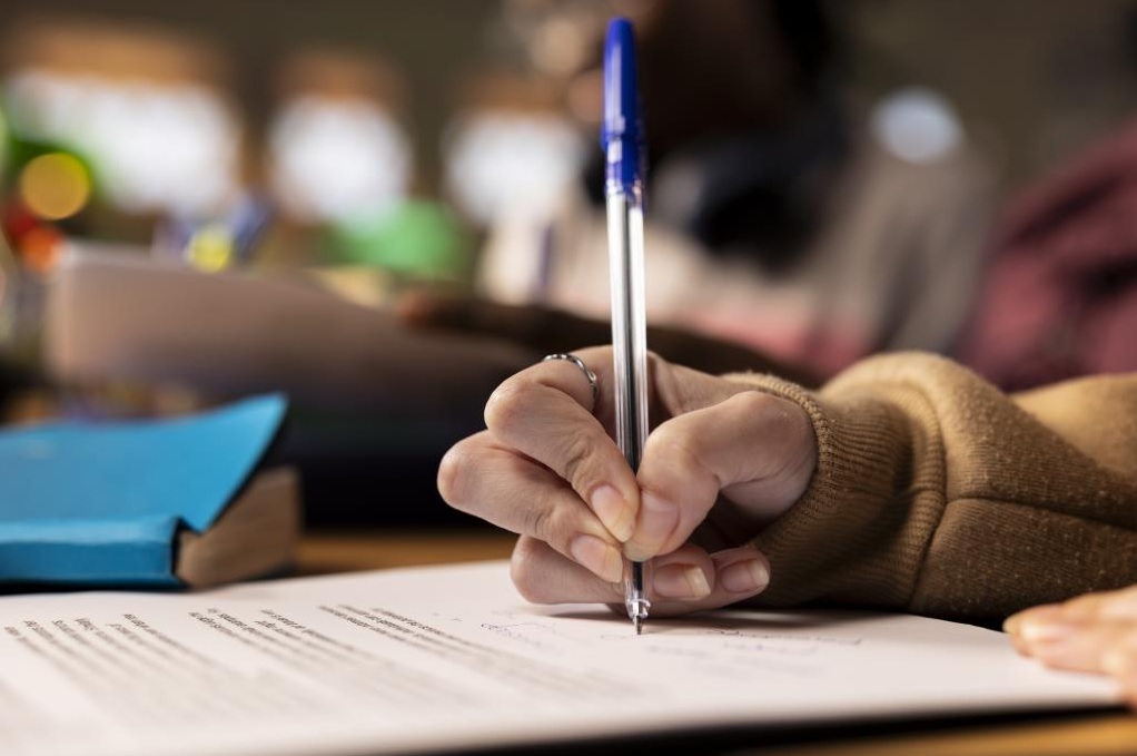 Concurso de Caçapava abre 51 vagas na Educação; salários chegam a R$ 6,8 mil
