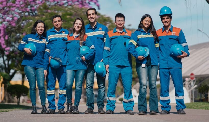 Novelis abre vagas de estágio para 2027 em Pindamonhangaba