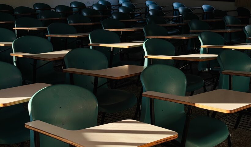 São Paulo e Rio de Janeiro têm uma das piores percepções sobre a qualidade das escolas públicas, aponta pesquisa nacional de 2026.