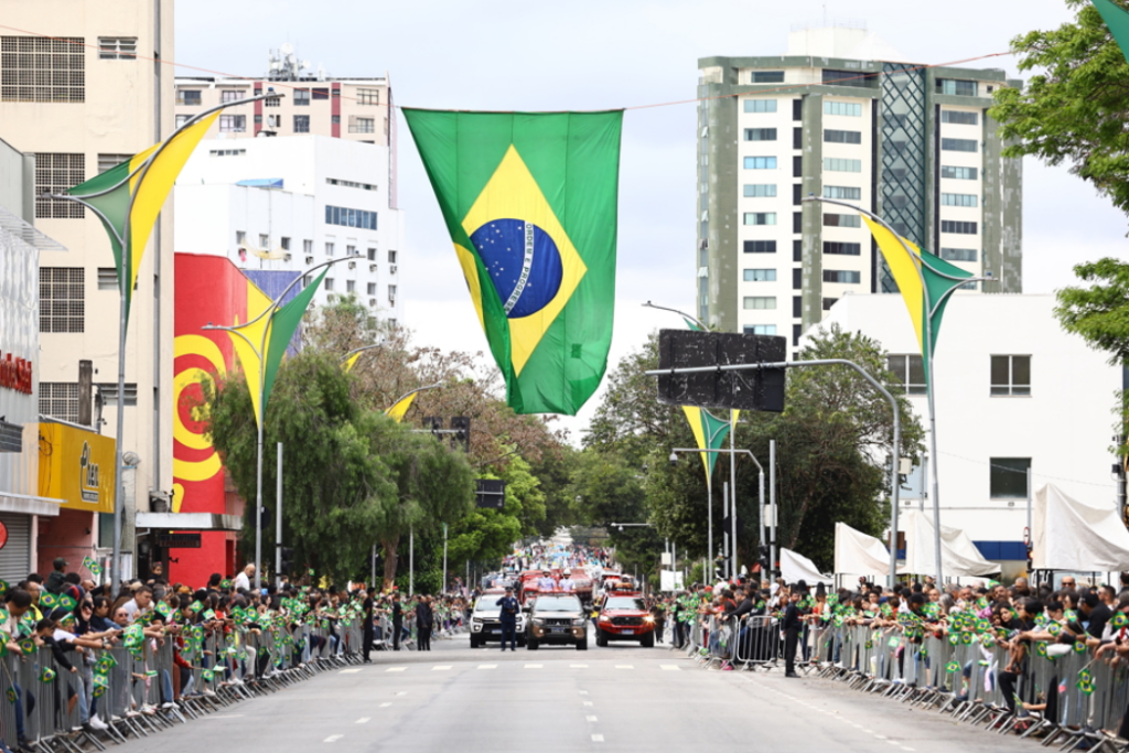 ão José dos Campos terá vias interditadas no Centro a partir das 23h de domingo (6) para o desfile de 7 de Setembro.