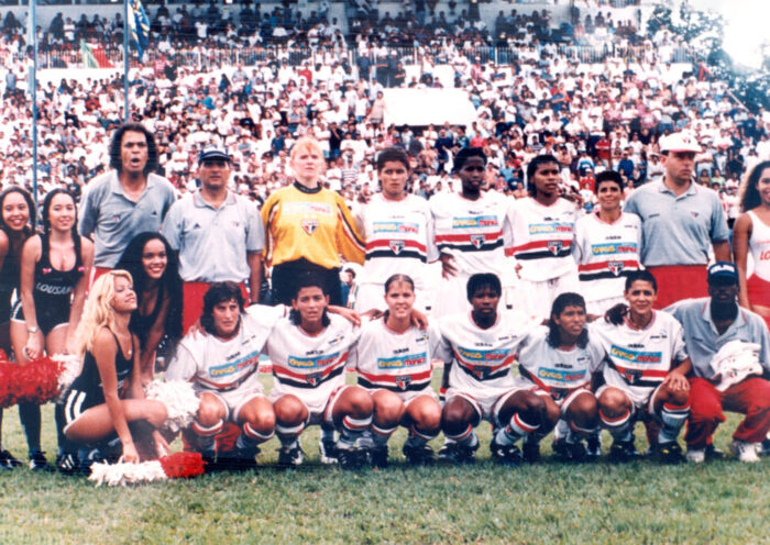 São Paulo sagrou-se campeão da primeira edição do Brasileirão de Futebol Feminino em 1997. Time formado por: Maravilha; Andréia Camargo, Kátia Cilene, Tânia Maranhão e Marisa; Elsilene, Cidinha, Karin, Formiga, Suzana e Sissi