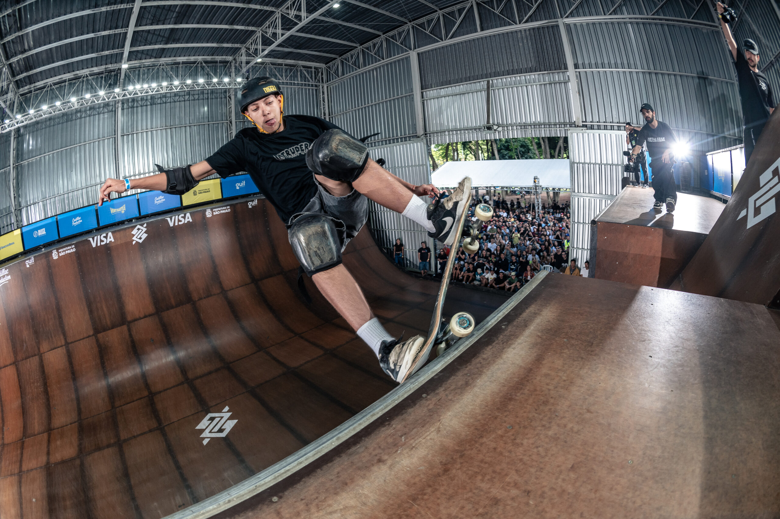 Joseense Eric Costa na etapa de São Paulo do Circuito Brasileiro de Skate Vertical