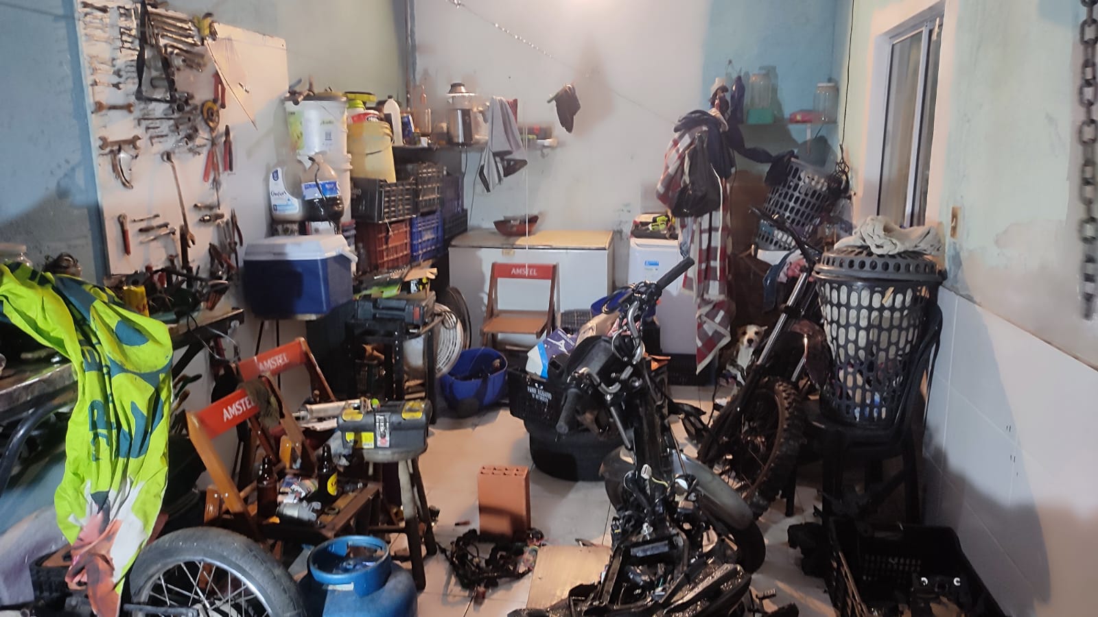 PM prende homem em desmanche clandestino na Zona Sul de SJC