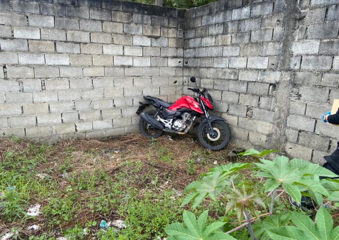 Polícia encontra em Caçapava moto usada na fuga após homicídio em São José dos Campos