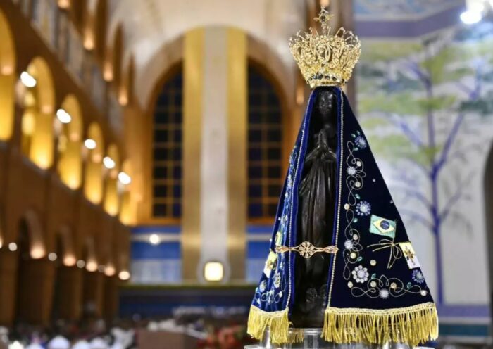 Arcebispo de Aparecida critica ódio e pede paz sem armas