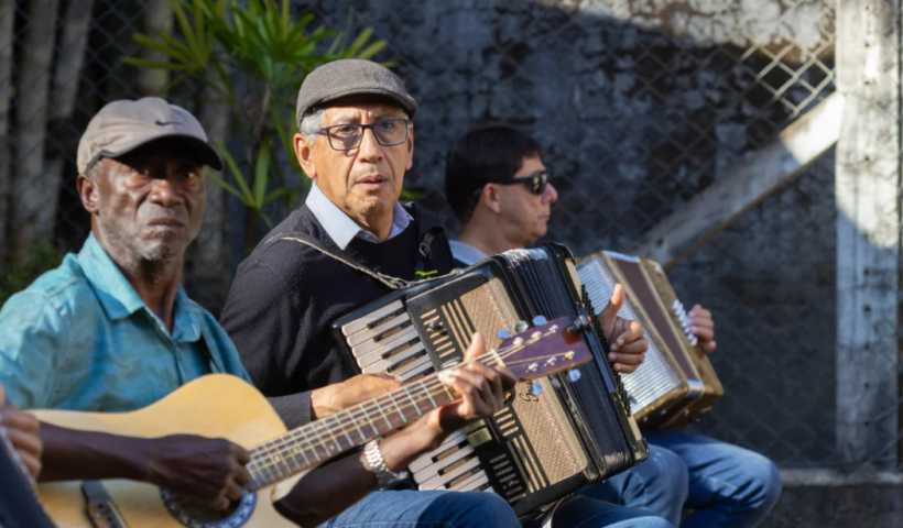 Vivência Sanfonada reúne músicos e público no Centro Cultural Clemente Gomes, em São José dos Campos, nesta terça-feira (27).