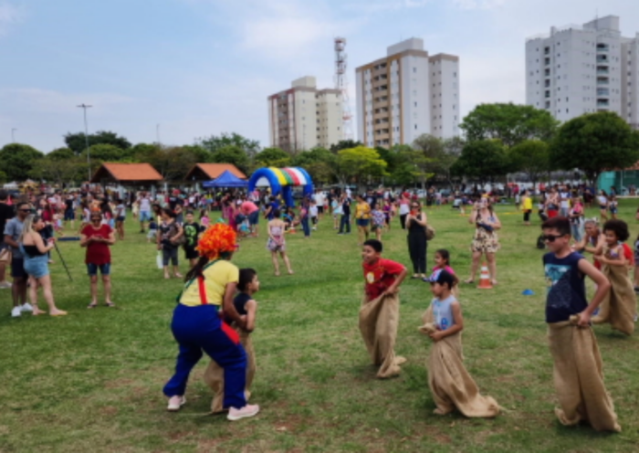 Jacareí terá programação gratuita de Dia das Crianças em 12 de outubro, com circo, contação de histórias, oficinas, música e brinquedos no Parque da Cidade.