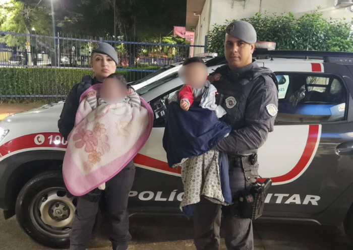 Gêmeos de 7 meses ficaram sozinhos em casa no Jardim Jussara, em São José dos Campos. A Polícia Militar resgatou as crianças e prendeu os pais.