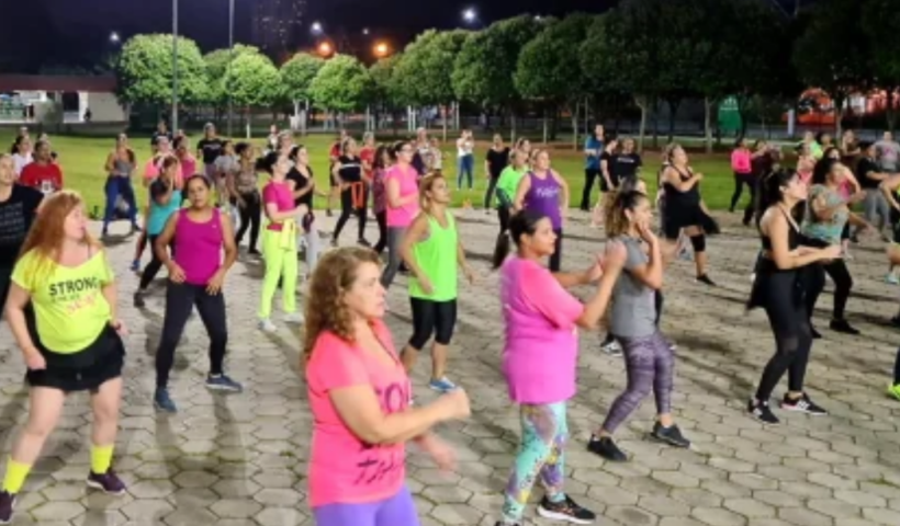 Aulão de Dança de Halloween acontece nesta quinta-feira (29), às 19h, no Parque da Cidade, em Jacareí. Evento gratuito não exige inscrição.