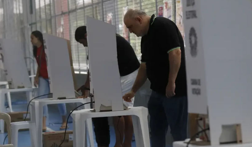 Eleições 2026: saiba o que pode e o que não pode fazer neste domingo (4), incluindo uso de celular, colinha, manifestações e documentos