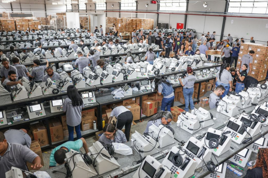Mais de 2 milhões de eleitores vão às urnas neste domingo (4) no Vale do Paraíba. Veja os principais locais de votação e documentos aceitos.