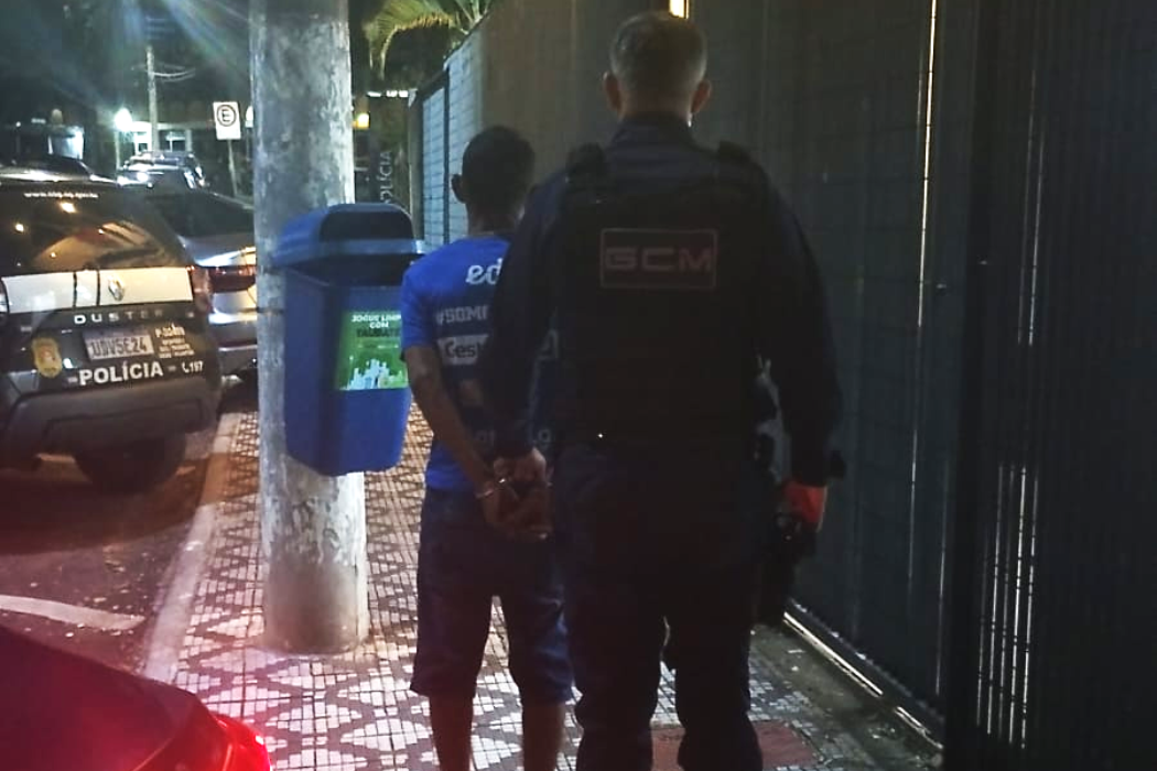 GCM localiza homem de 37 anos procurado pela Justiça em Taubaté durante abordagem na Vila IAPI, com apoio do CGI.