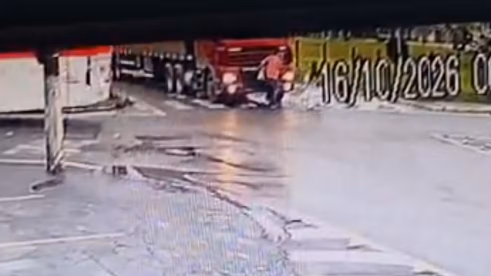 Vídeo apresentado à polícia mostra o momento do atropelamento