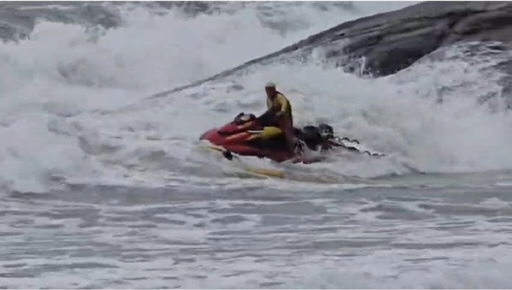 Buscas por turista desaparecido no mar entram no terceiro dia em Ubatuba